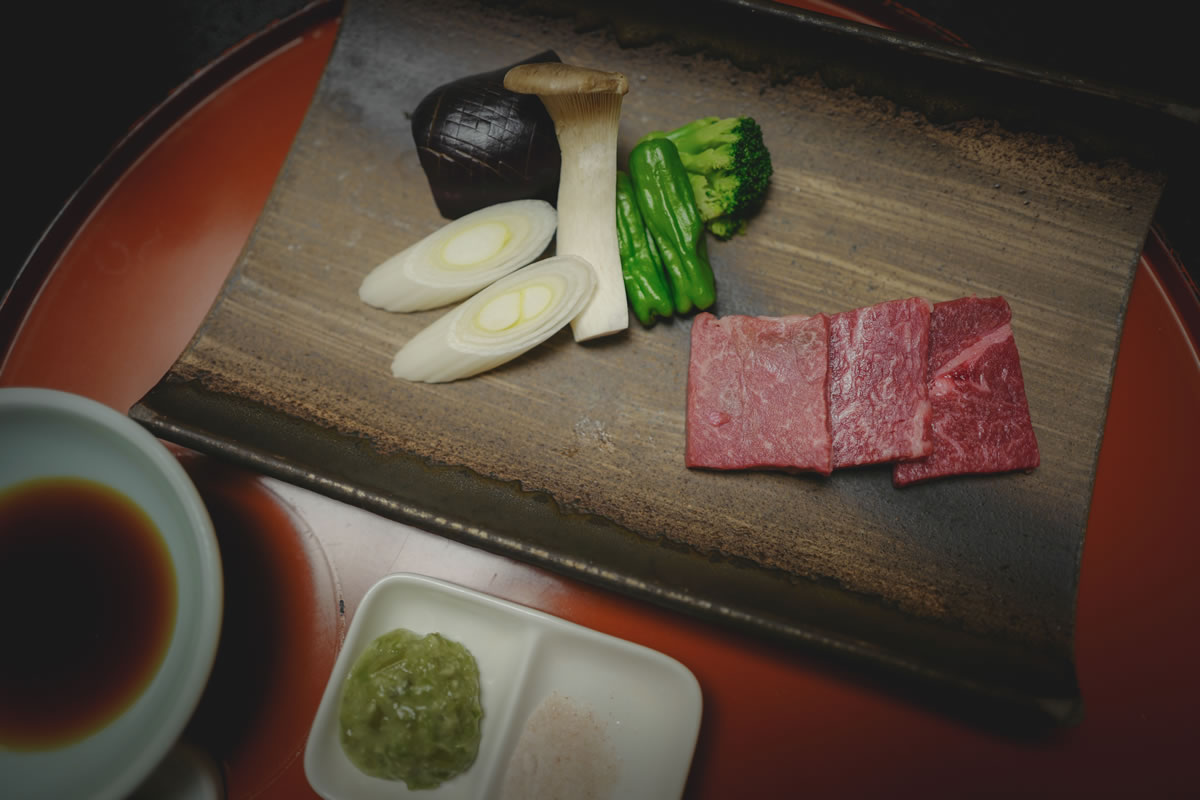 東京・大阪国税局管内は現職職員とOB税理士の会食等禁止