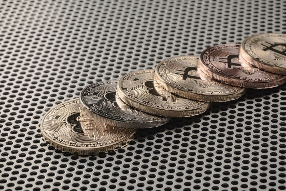 税務当局は“ハードフォーク”で得た暗号資産の課税関係に注視！