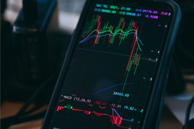 【暗号資産の低額譲渡で課税リスク】　時価より安く友人に売ると「利益ゼロ」でも税金が